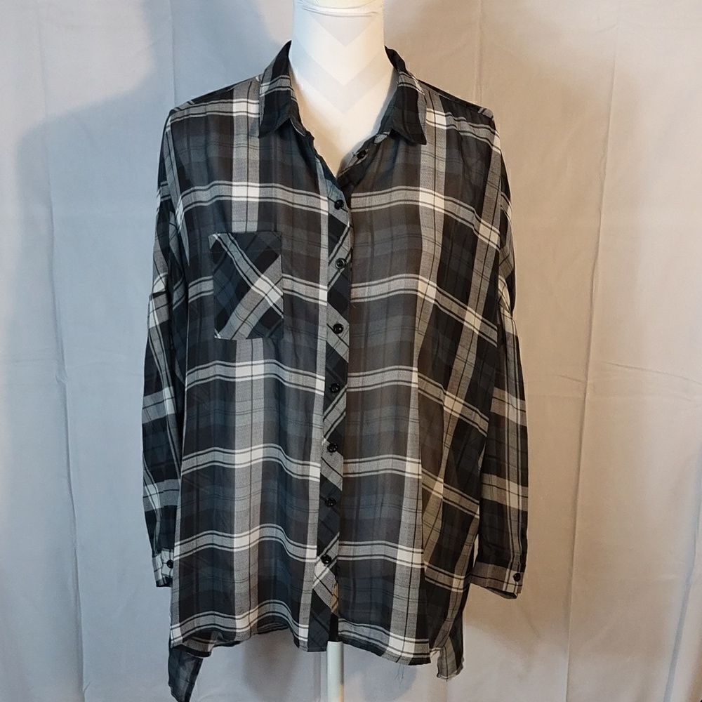 Sans Souci Black & White Plaid Sheer Oversized Blouse - Picture 8 of 8